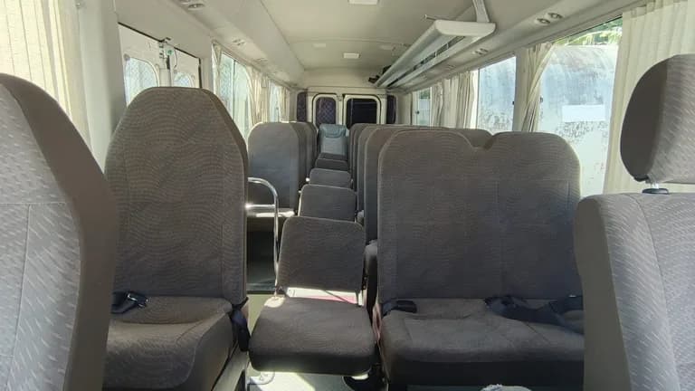 Interior de la Coaster